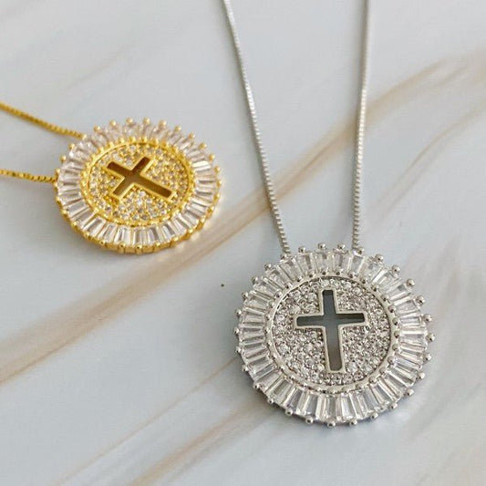 Shine Circle Cross Necklace - GISTMI