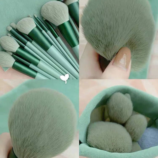 13 - Piece Green Makeup Brush Set – Super Soft Quick - Drying Blush & Loose Powder Brushes | Full Face Beauty Kit - GISTMI