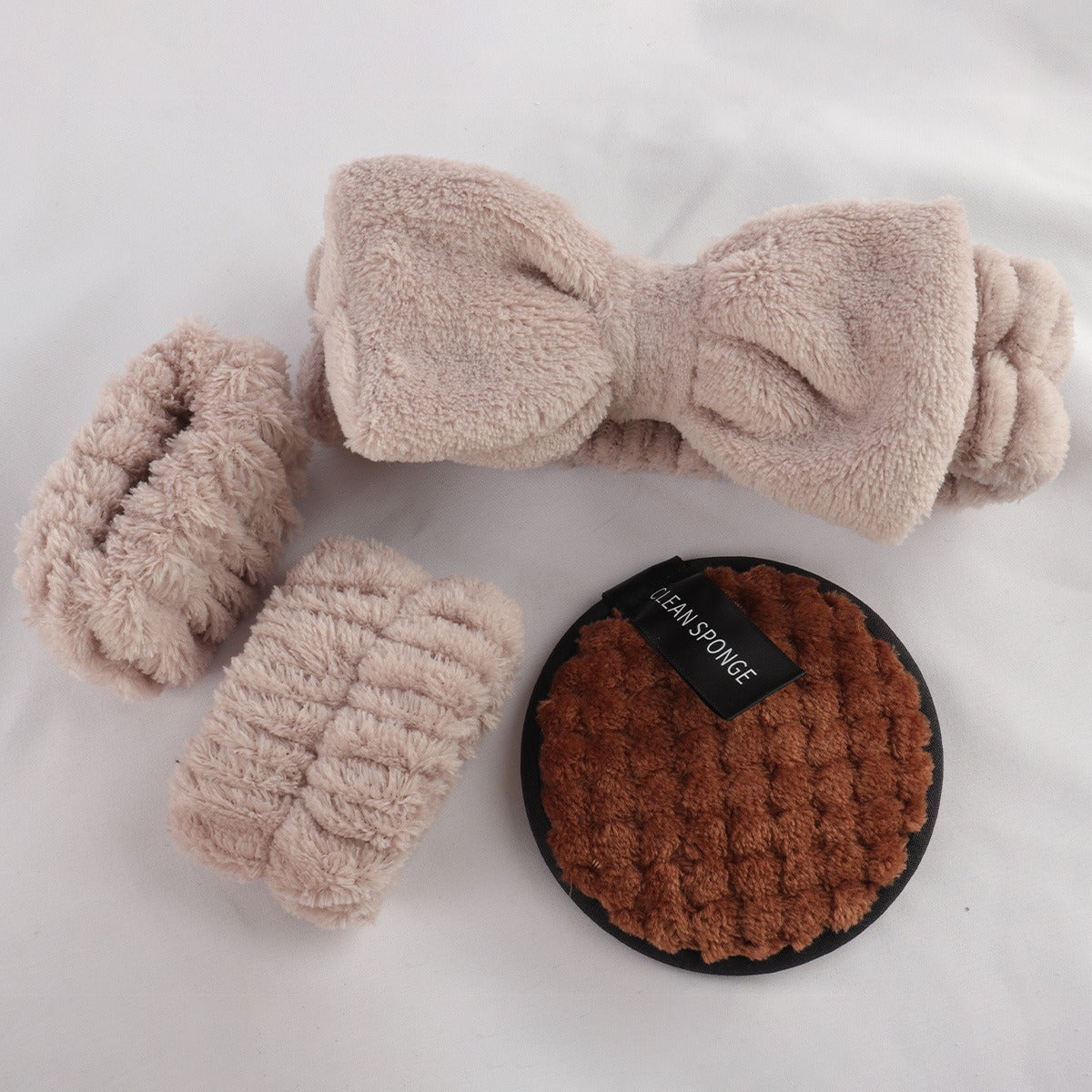 40-Piece Makeup Tool Set With Beauty Blender & Soft Sponge Puffs – Complete Brush & Blending Kit