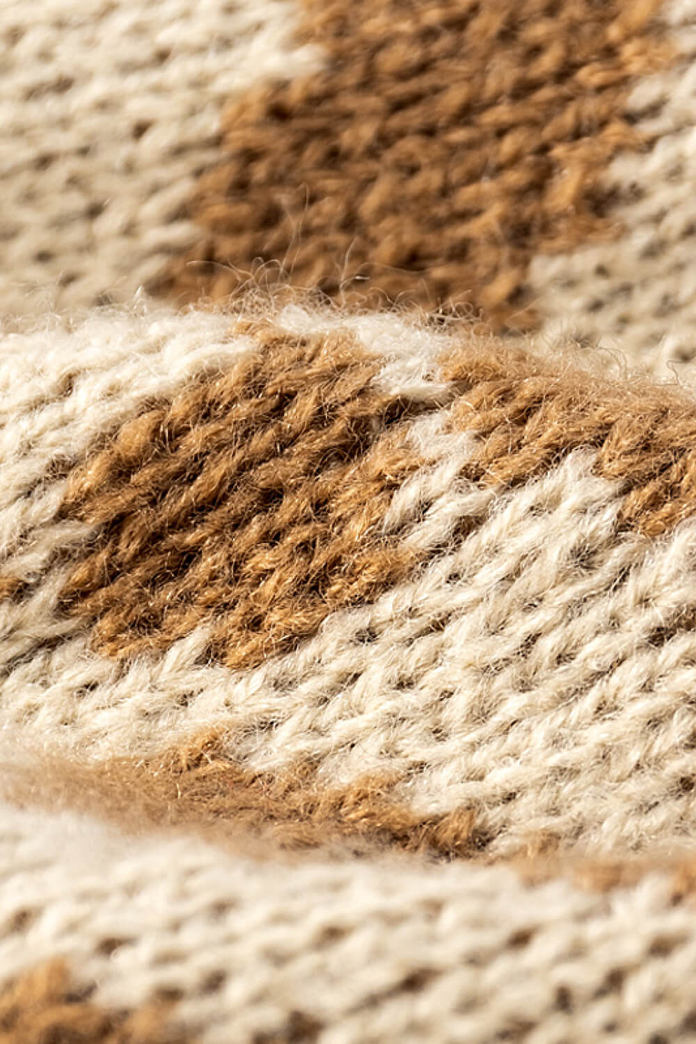 Bold & Cozy — Leopard Pom - Pom Cuffed Beanie - GISTMI