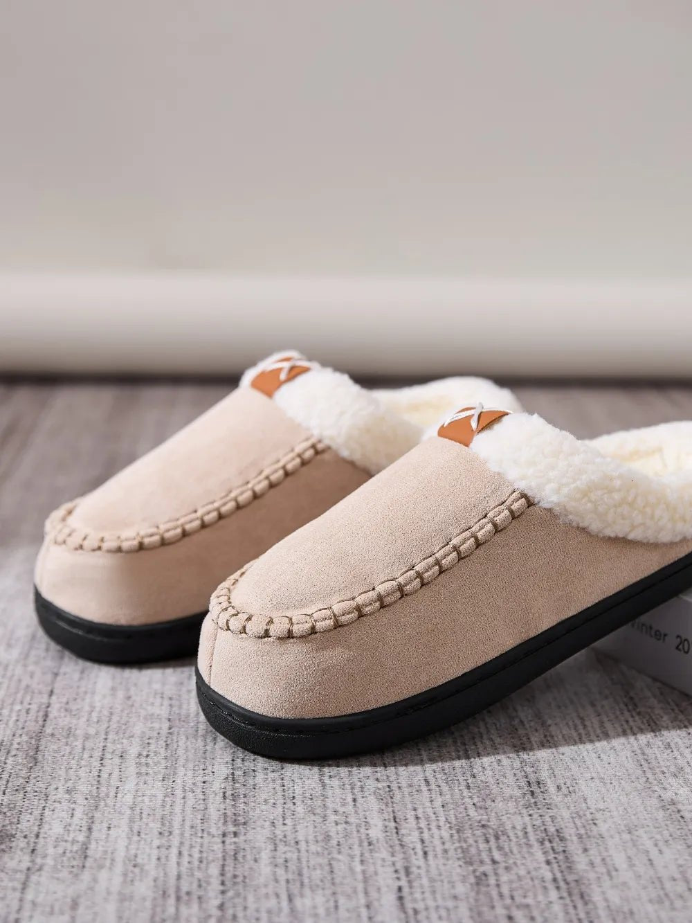 Contrast Round Toe Flat Slippers – Everyday Comfort With Casual Style - GISTMI