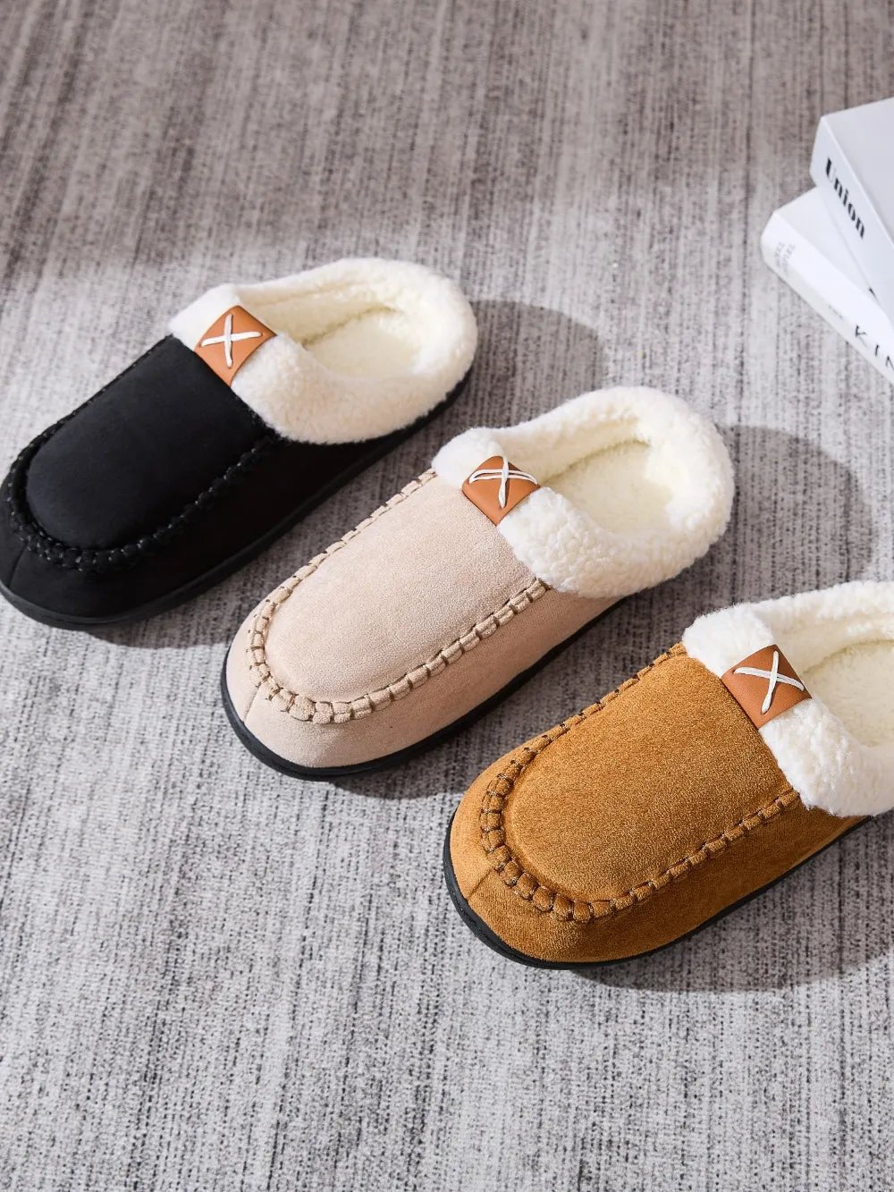 Contrast Round Toe Flat Slippers – Everyday Comfort With Casual Style - GISTMI