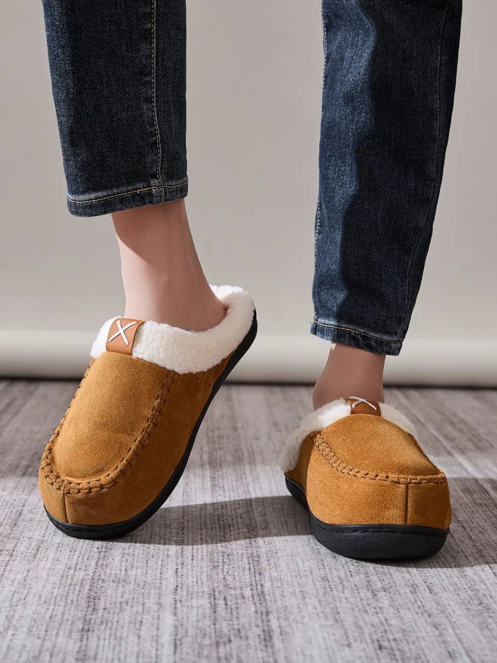 Contrast Round Toe Flat Slippers – Everyday Comfort With Casual Style - GISTMI