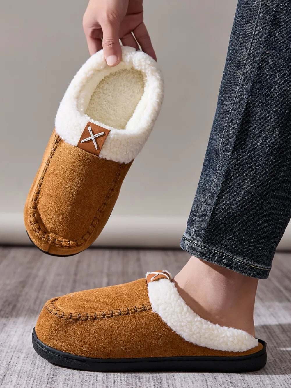 Contrast Round Toe Flat Slippers – Everyday Comfort With Casual Style - GISTMI