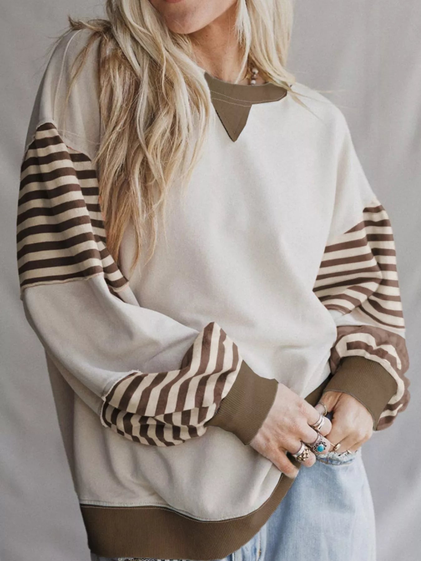 Contrast Striped Long Sleeve Sweatshirt - GISTMI