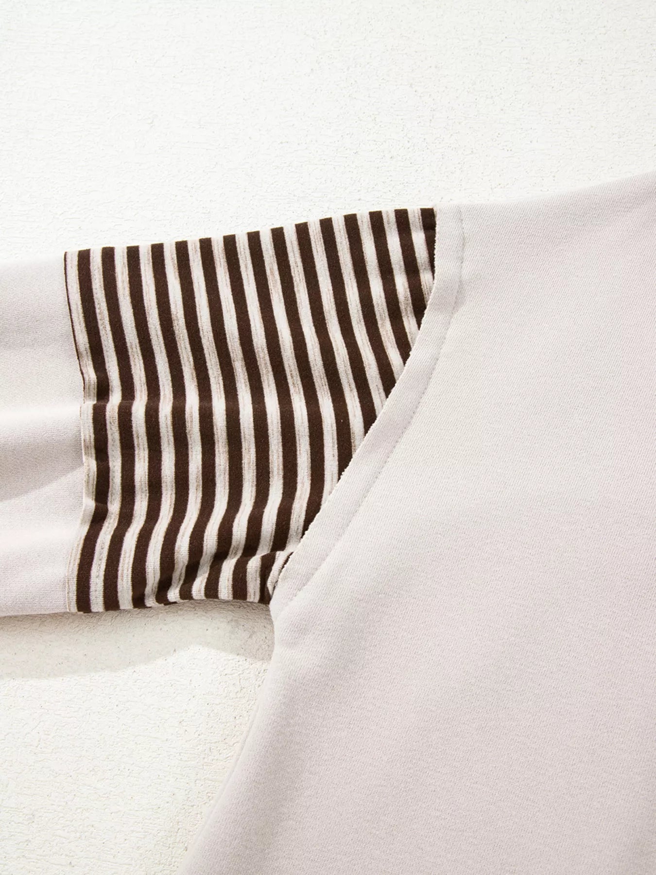 Contrast Striped Long Sleeve Sweatshirt - GISTMI