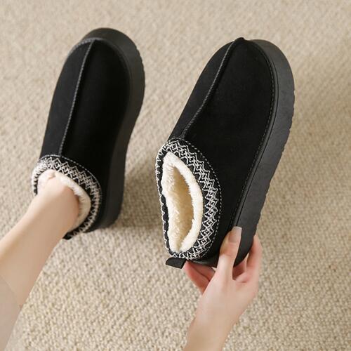 Faux Fur Center - Seam Slippers – Cozy Plush Indoor Footwear for Home - GISTMI