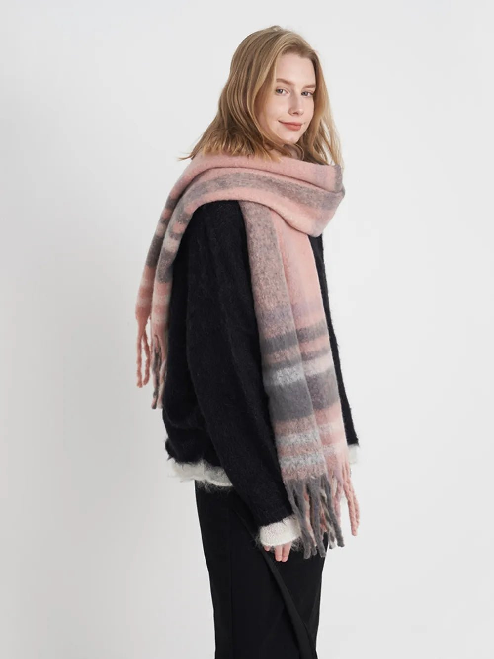 Fringe Plaid Polyester Scarf – Classic Style Meets Everyday Comfort - GISTMI
